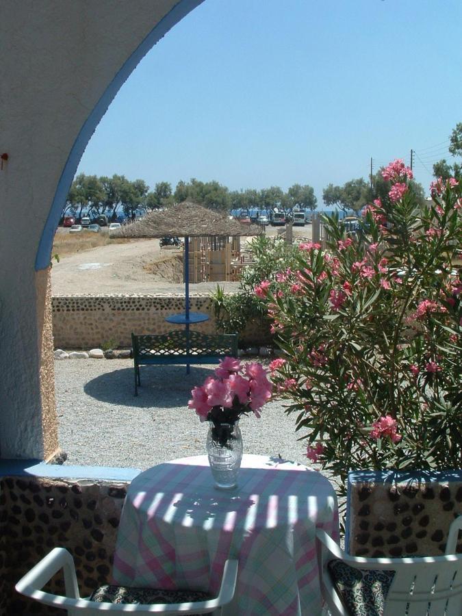 Darzenta Athina Apartments Perivolos Εξωτερικό φωτογραφία